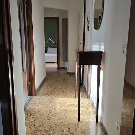 アパート Elisabeth *