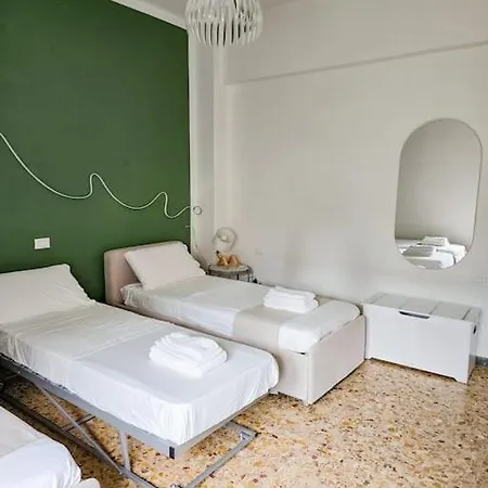 Elisabeth Apartment La Spezia