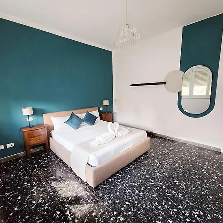 Elisabeth Apartment La Spezia